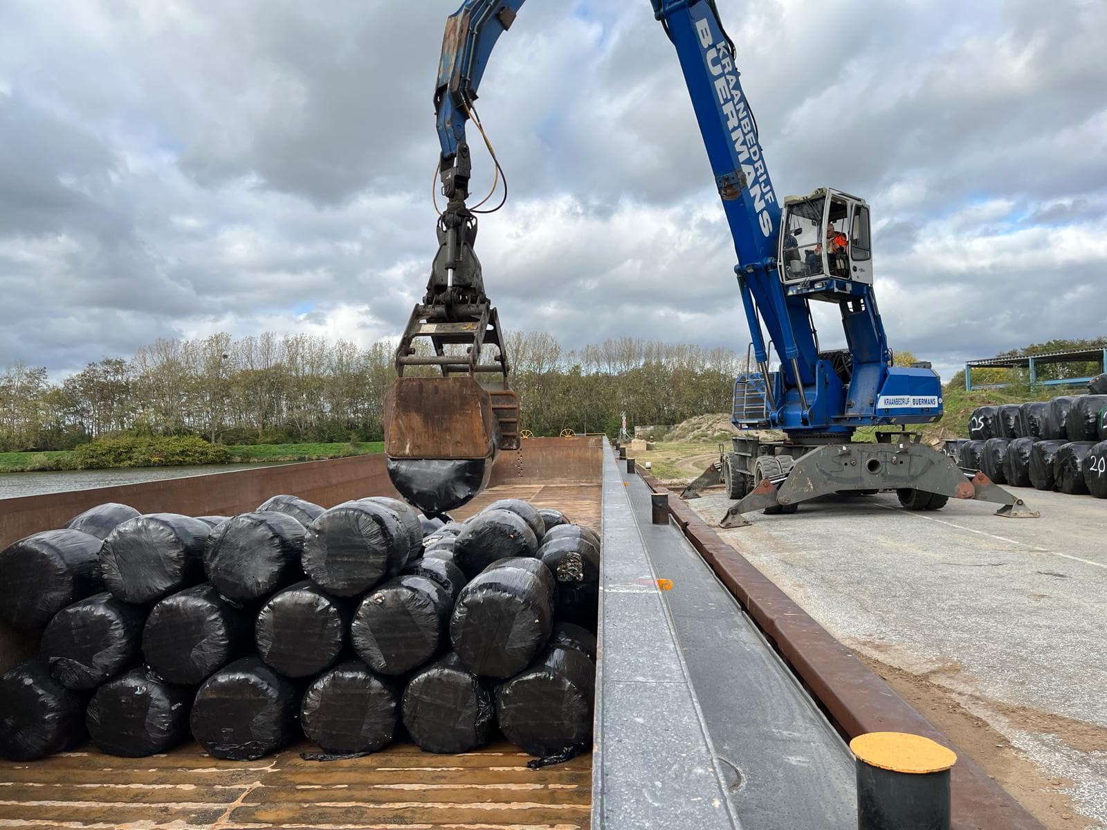 5e592af6-efc1-49dd-98d7-1446d4003441