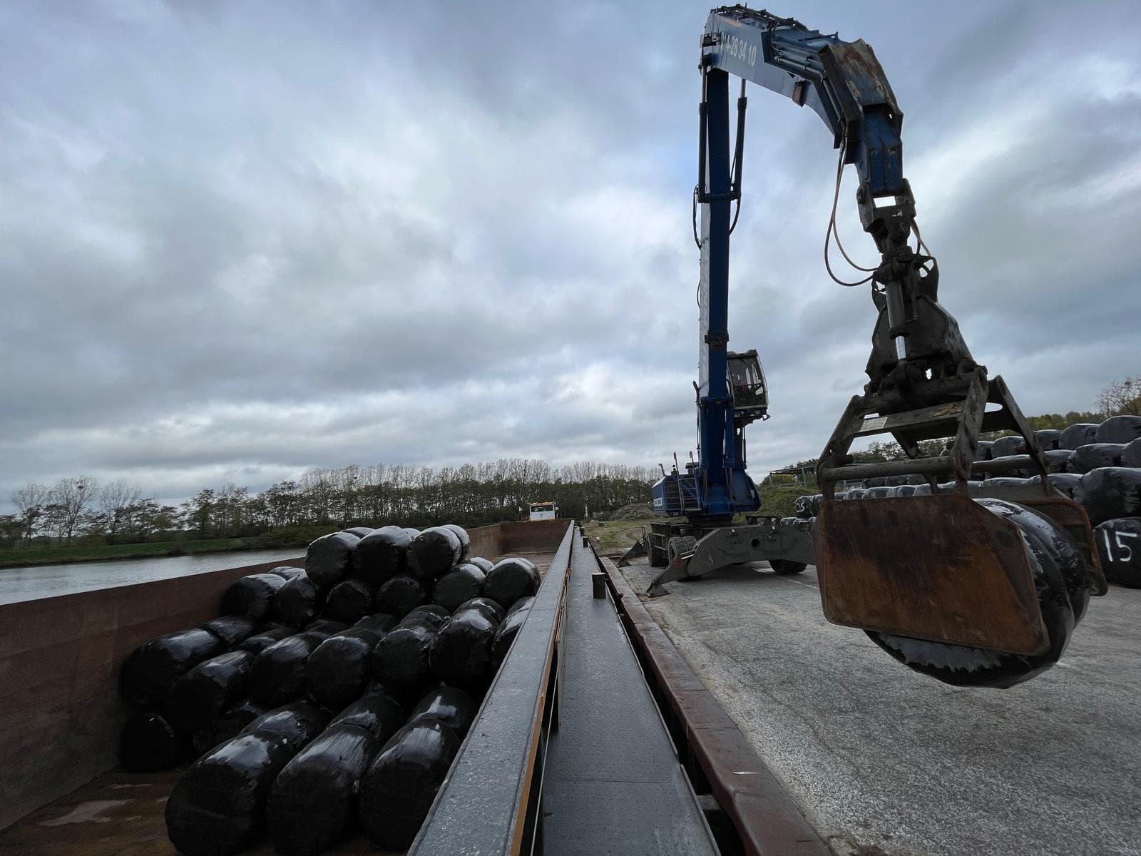 a3a7eb0f-2967-4955-af28-dd2bd84cd42d