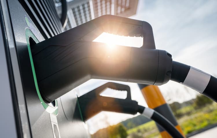 Modern,Fast,300kw,Hypercharger,Or,Supercharger,For,Electrical,Or,Hybrid